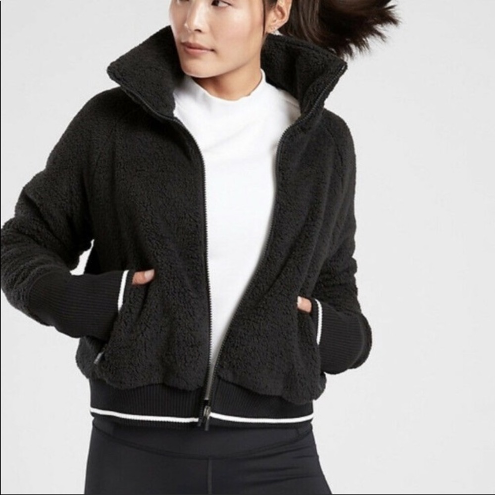 Athleta Tugga Sherpa Jacket Medium